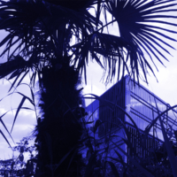 <b>"Place Bleue"</b><br />Hamburger Riviera,<br /> Deichtorplatz,<br /> Juli 2004<br />Werksnummer: DP0010<br /><br /> Place Bleue